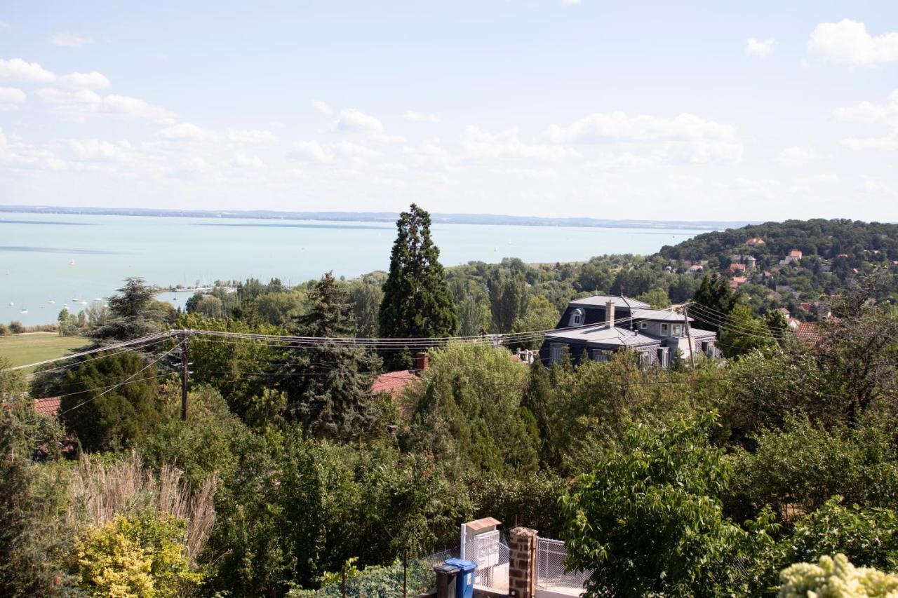 Gyoengyoem Apartman Balatonalmádi المظهر الخارجي الصورة